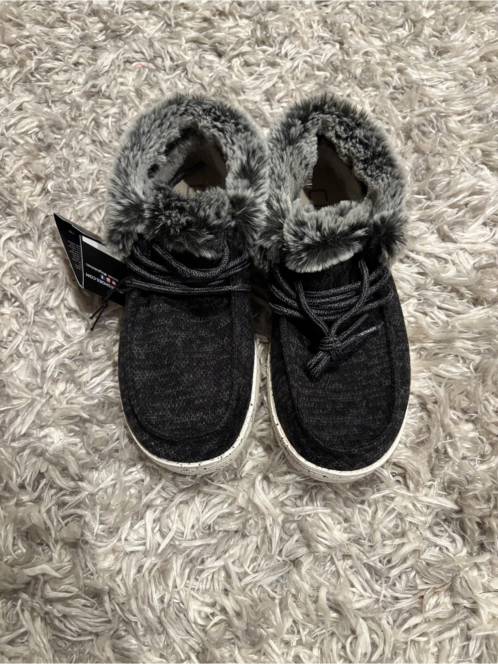New Hey Dude Britt Black Faux Fur Lined Shoes Women Size 6